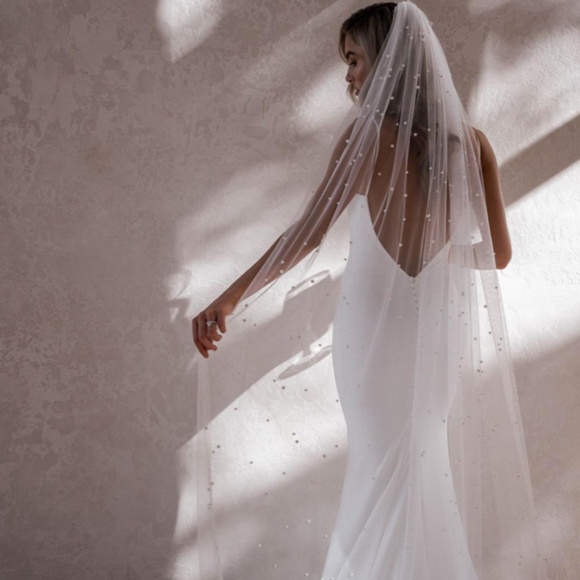 'Georgia' Wedding Dress - Designed by 'Made With Love' Bridal - Picture 8 of 10